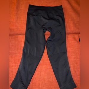Capris lululemon